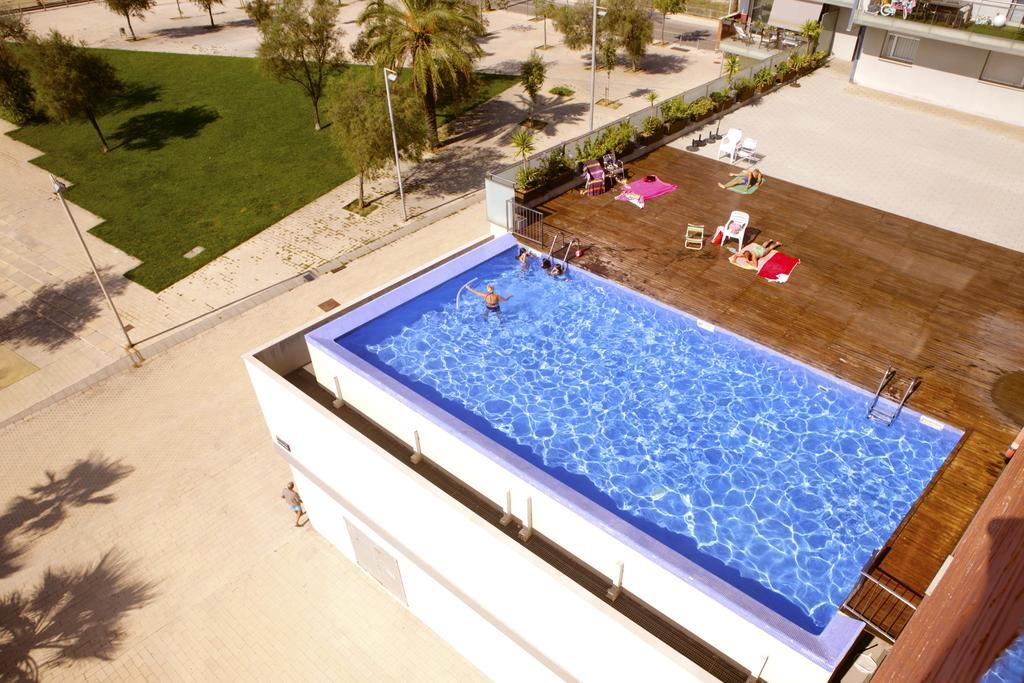 Great Sea-Side Barcelona Apartment Badalona Bagian luar foto