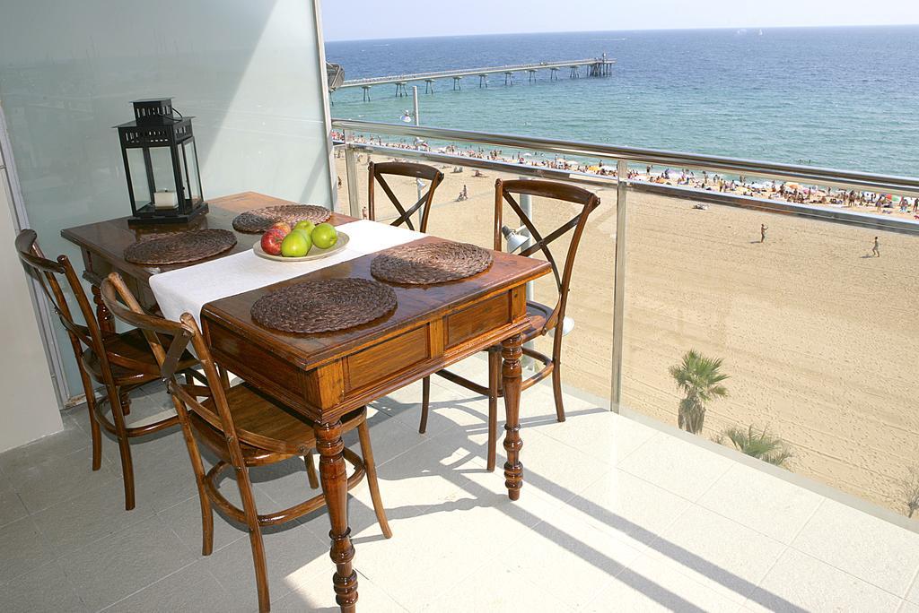 Great Sea-Side Barcelona Apartment Badalona Bagian luar foto