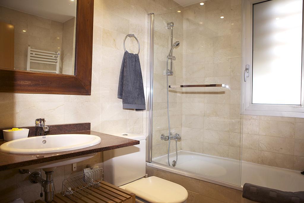 Great Sea-Side Barcelona Apartment Badalona Bagian luar foto