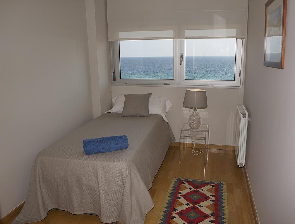 Great Sea-Side Barcelona Apartment Badalona Bagian luar foto